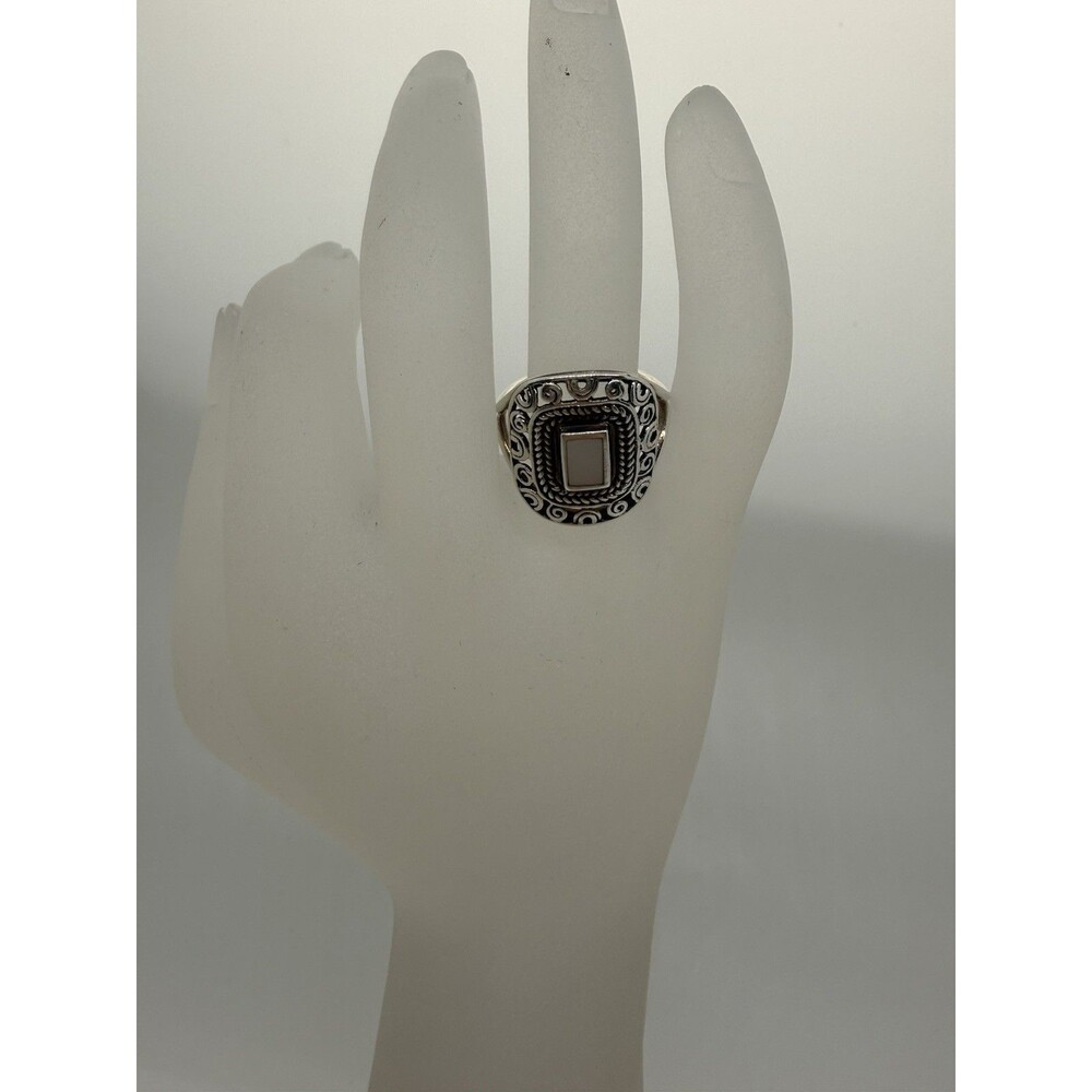Exquisite Vintage 925 Silver Large Mother Of‎ Pearl Ring Size 6.5 Signed